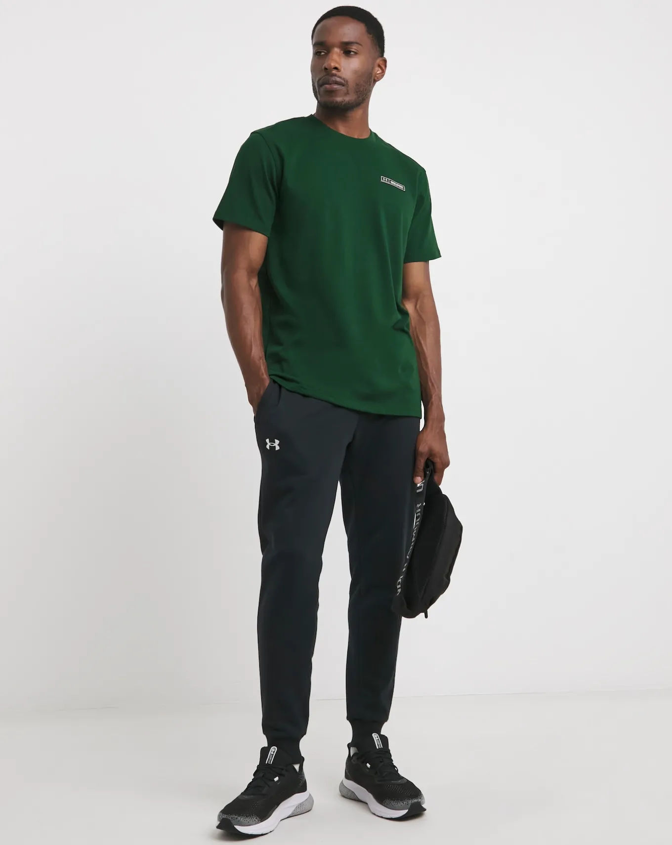 Under Armour Heavyweight Label Short Sleeve T-Shirt- Trainers | Track Pants